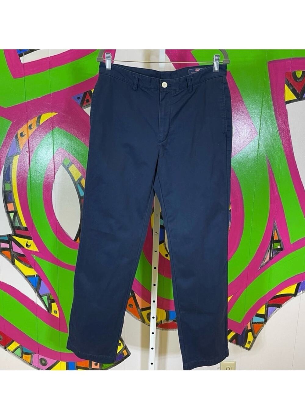 Vineyard Vines, Navy Color Club Pants. Size 32x32. In excellent condition!